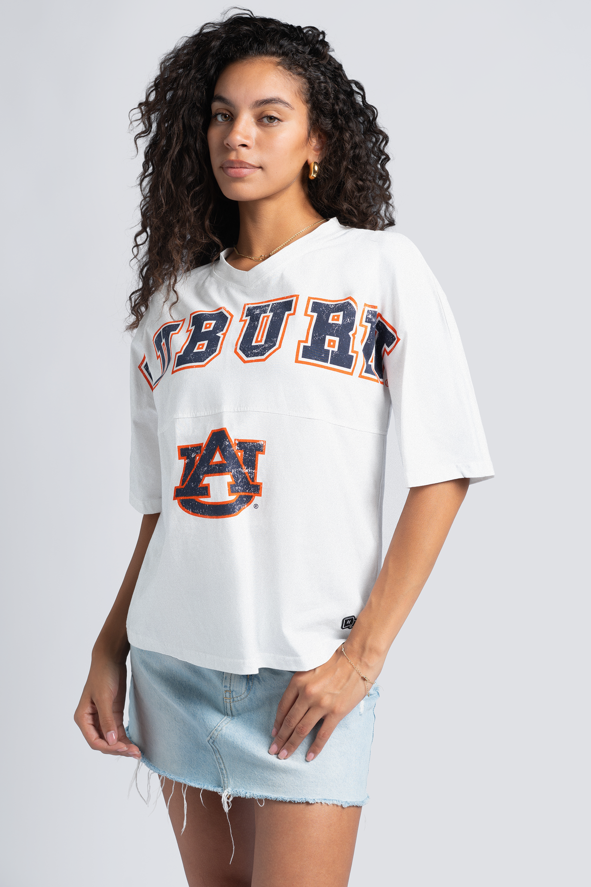Auburn Gameday V-Neck