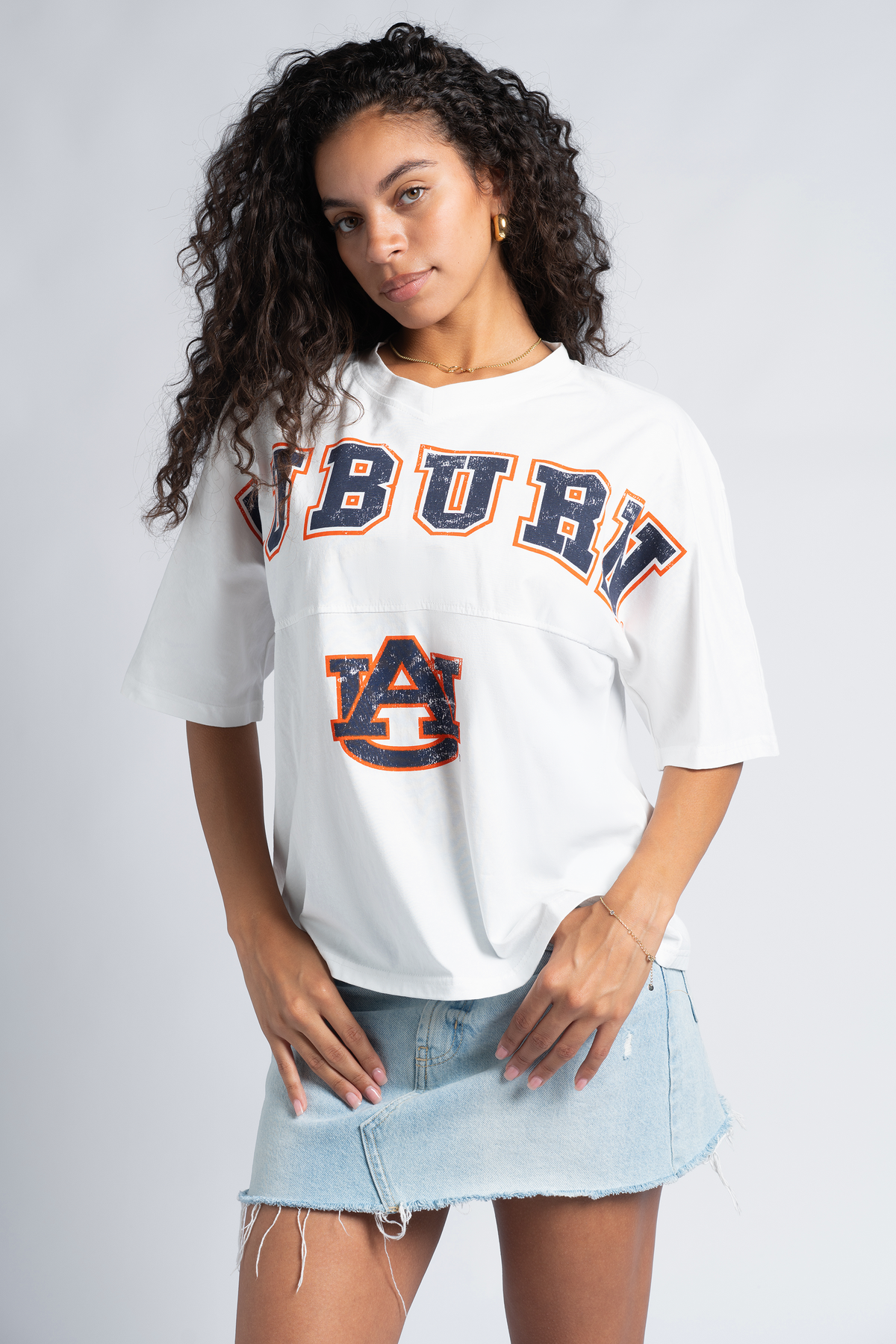 Auburn Gameday V-Neck